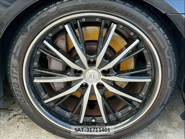 Lexus LS 2010-01 7902857-18