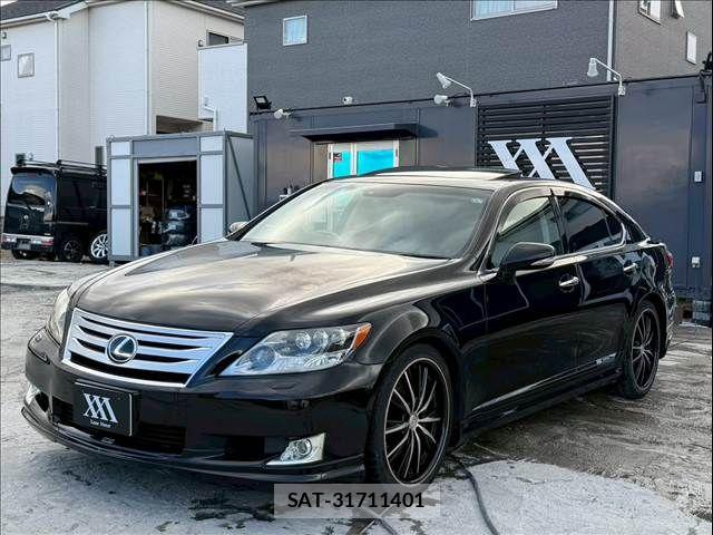 Lexus LS 2010-01 7902857-2