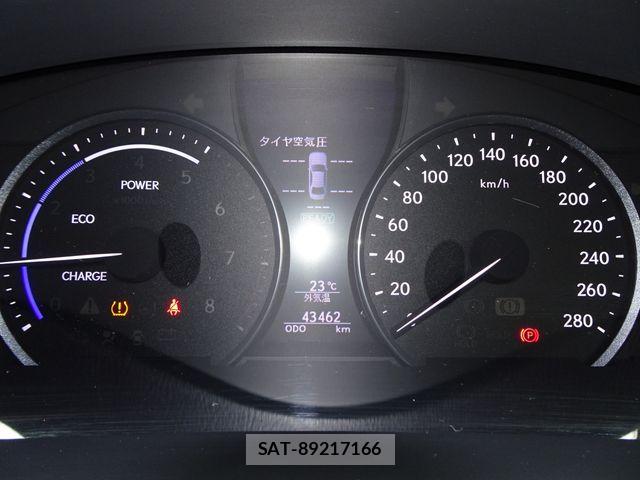 Lexus LS 2013-09 8208390-23