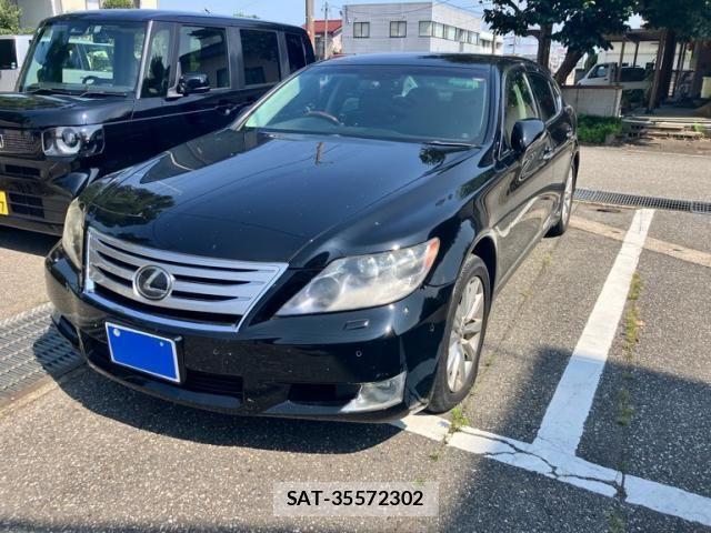 Lexus LS 2011-09 8245728-0