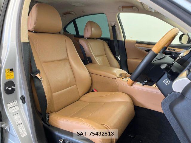 Lexus LS 2012-11 8336570-11