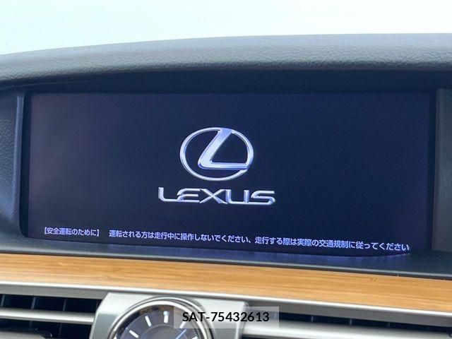 Lexus LS 2012-11 8336570-3