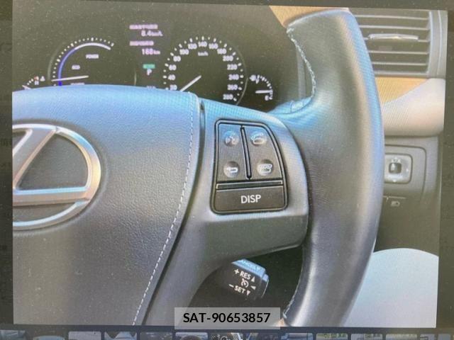 Lexus LS 2013-10 8413294-13