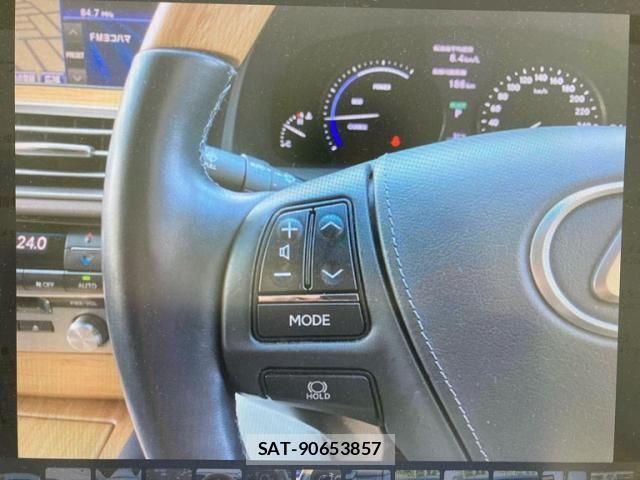 Lexus LS 2013-10 8413294-14