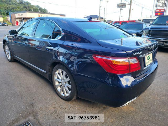 Lexus LS 2011-09 8525551-12