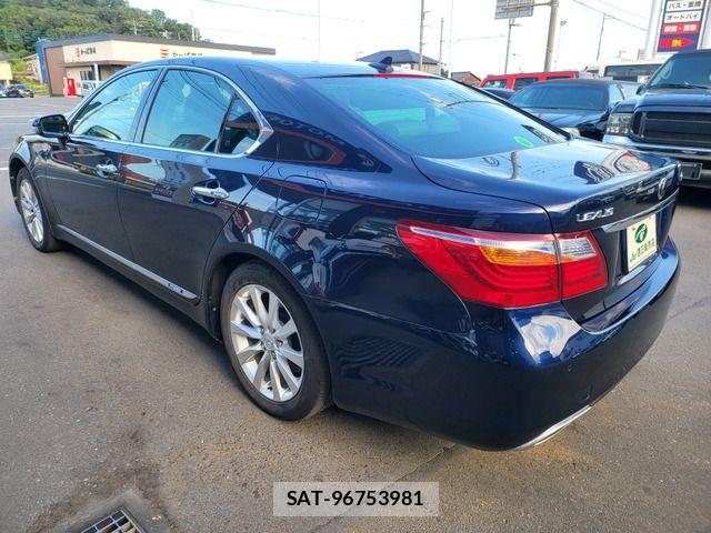 Lexus LS 2011-09 8525551-1