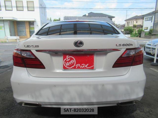 Lexus LS 2012-03 8525549-11
