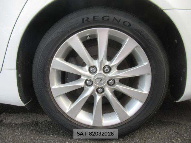 Lexus LS 2012-03 8525549-12