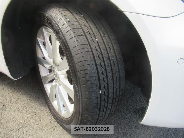 Lexus LS 2012-03 8525549-14