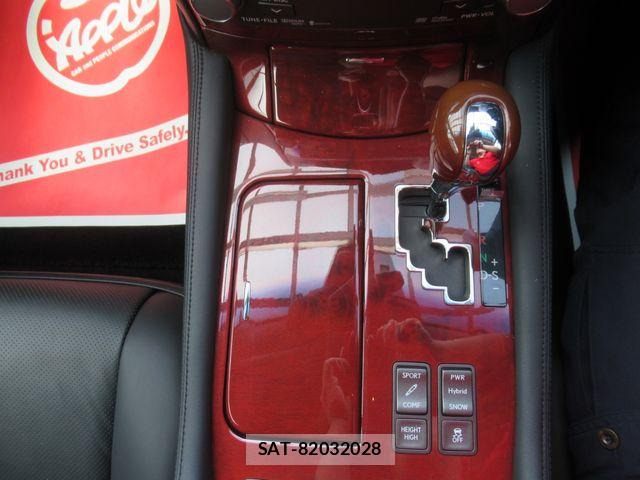 Lexus LS 2012-03 8525549-18