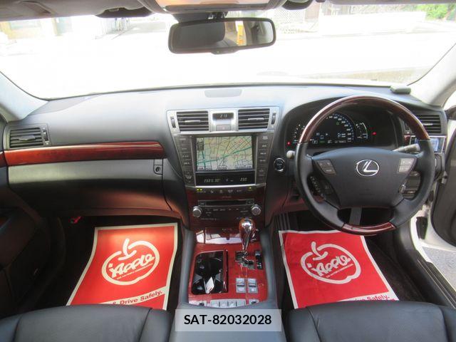 Lexus LS 2012-03 8525549-1