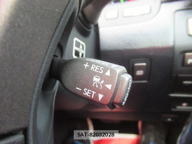 Lexus LS 2012-03 8525549-19