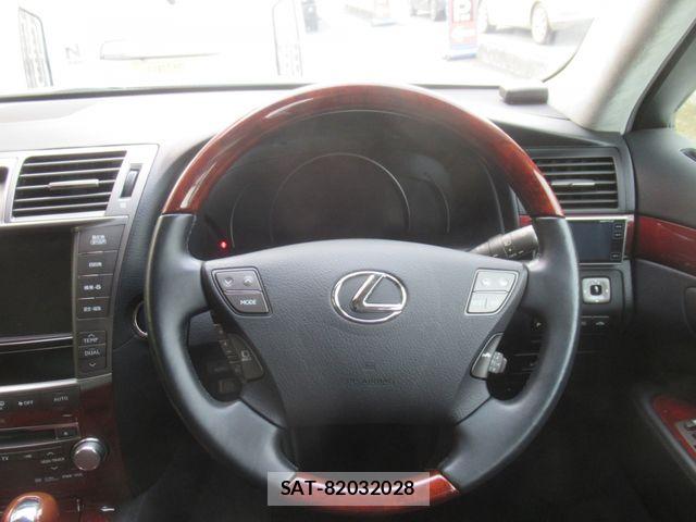 Lexus LS 2012-03 8525549-22