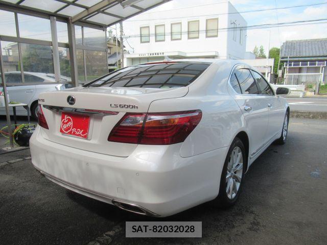 Lexus LS 2012-03 8525549-2