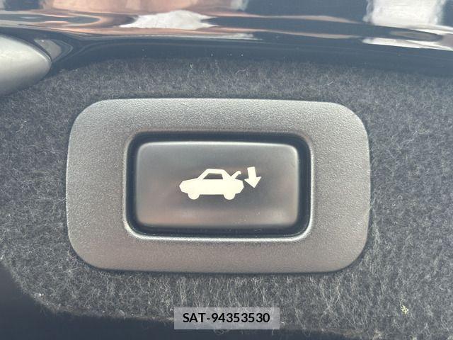Lexus LS 2013-02 8659934-19