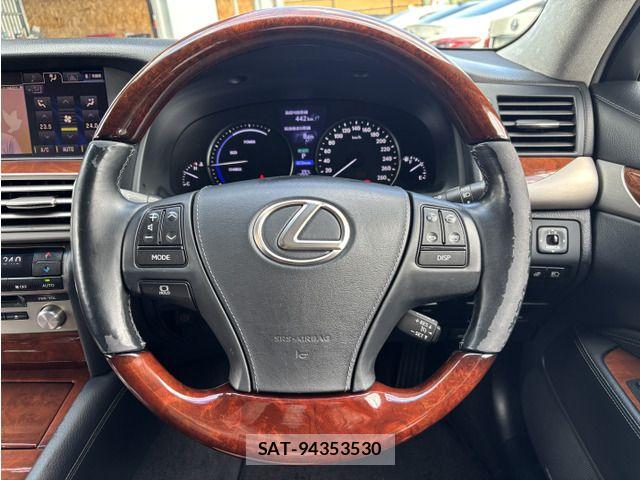 Lexus LS 2013-02 8659934-2