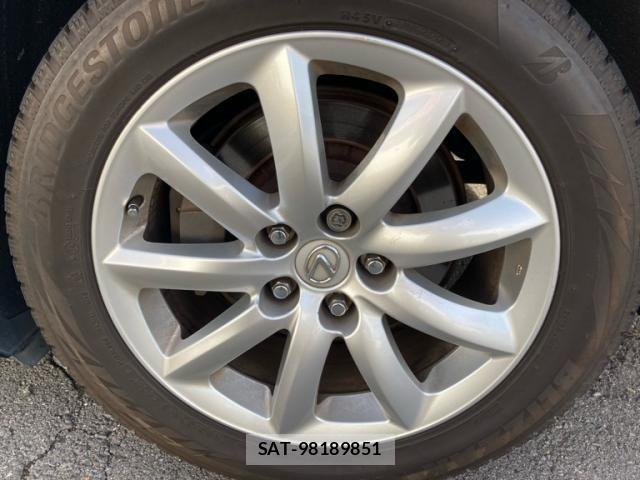 Lexus LS 2011-09 8666405-11