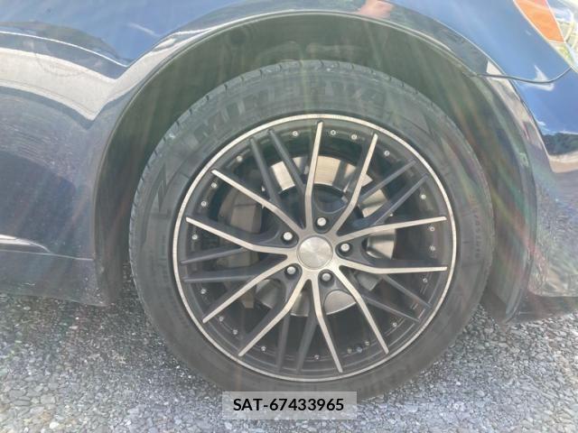 Lexus LS 2012-01 8743449-9