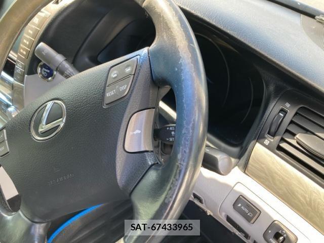 Lexus LS 2012-01 8743449-19