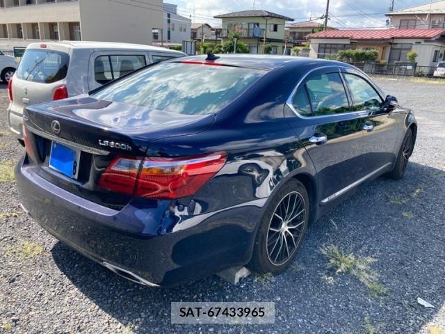Lexus LS 2012-01 8743449-4
