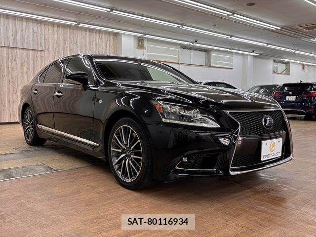Lexus LS 2013-04 8829966-14