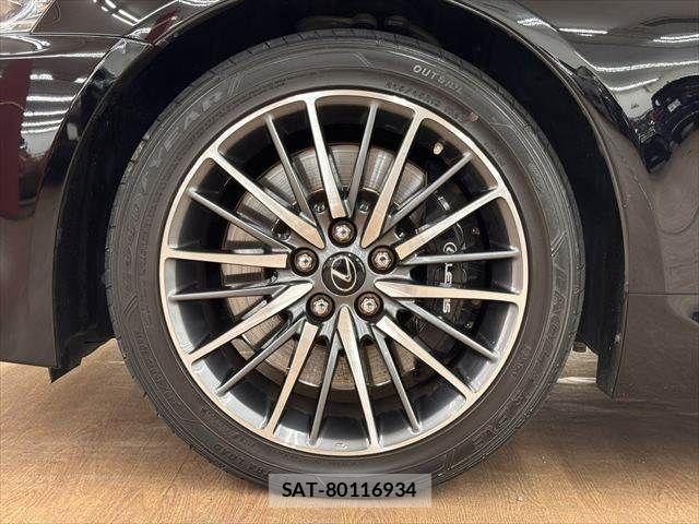 Lexus LS 2013-04 8829966-28