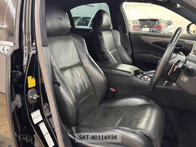 Lexus LS 2013-04 8829966-6