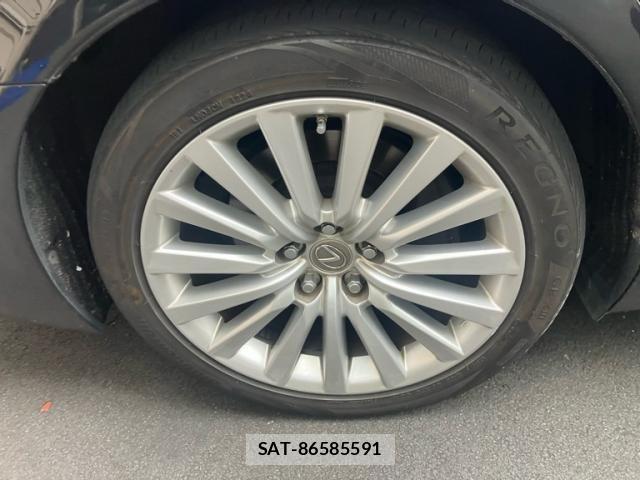 Lexus LS 2012-10 8849584-9