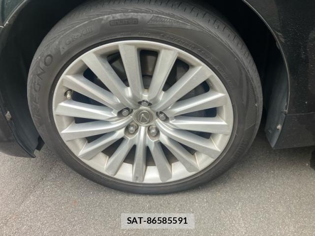 Lexus LS 2012-10 8849584-11