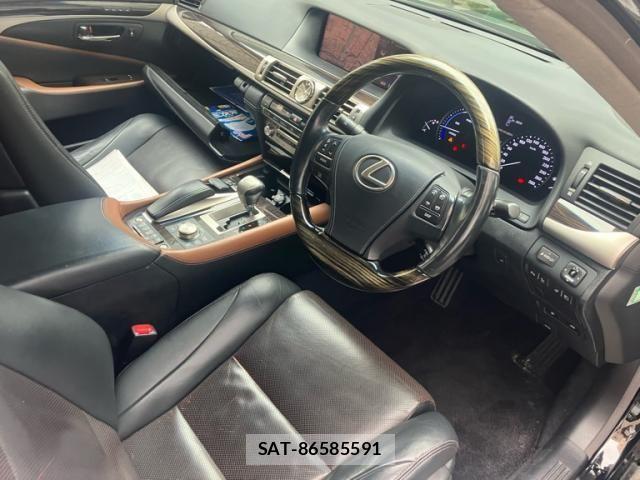 Lexus LS 2012-10 8849584-12
