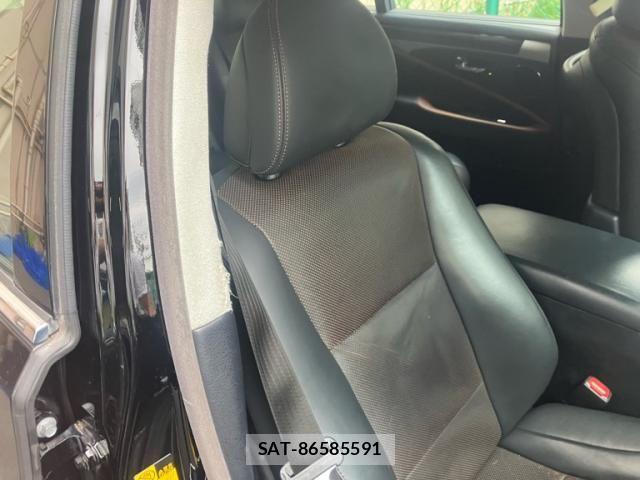 Lexus LS 2012-10 8849584-13