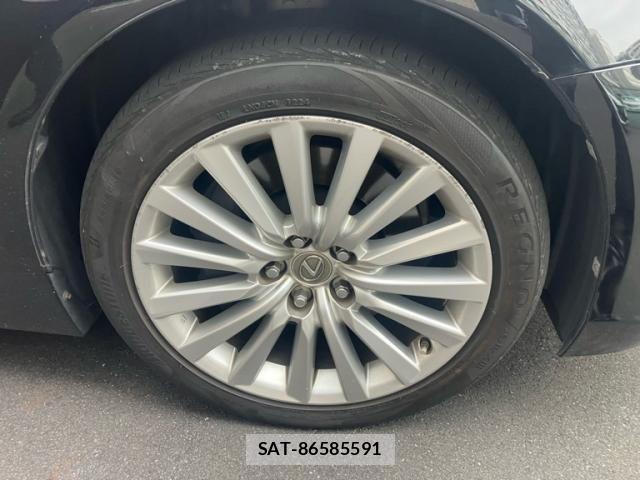 Lexus LS 2012-10 8849584-8