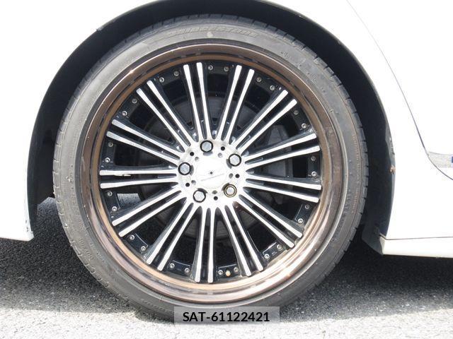 Lexus LS 2013-02 1292181-11