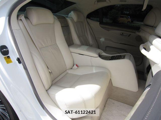 Lexus LS 2013-02 1292181-23