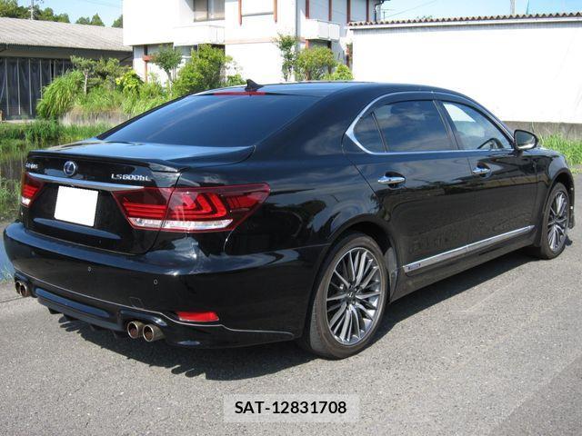 Lexus LS 2012-11 1292178-1