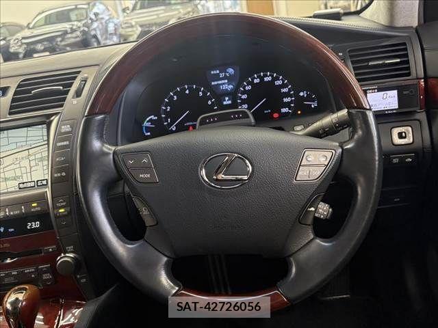 Lexus LS 2008-09 1322222-11