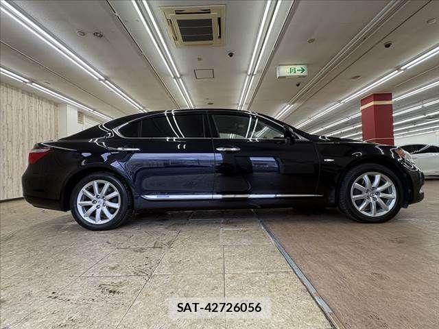 Lexus LS 2008-09 1322222-17