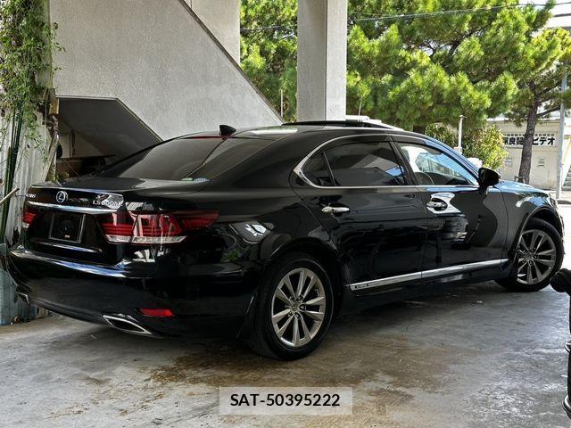 Lexus LS 2015-08 1372294-3