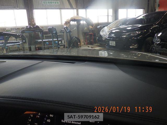 Lexus LS 2011-10 2400908-20