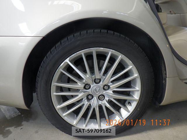 Lexus LS 2011-10 2400908-6