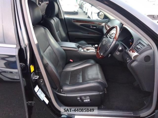 Lexus LS 2012-12 3771423-2