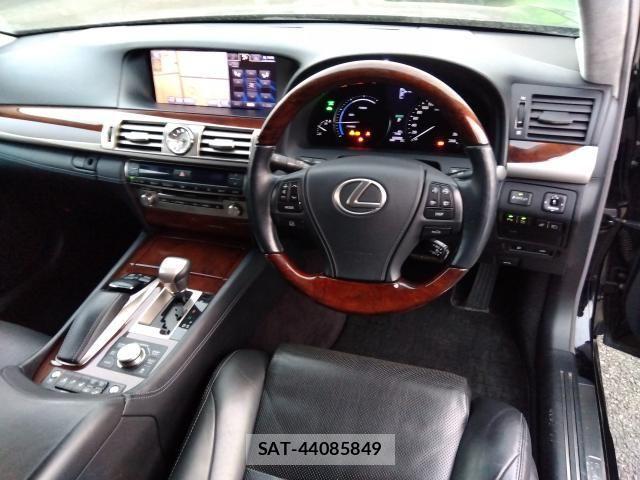 Lexus LS 2012-12 3771423-3