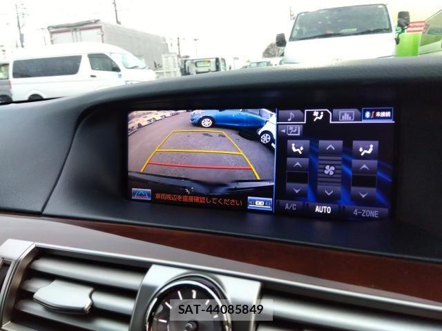 Lexus LS 2012-12 3771423-6