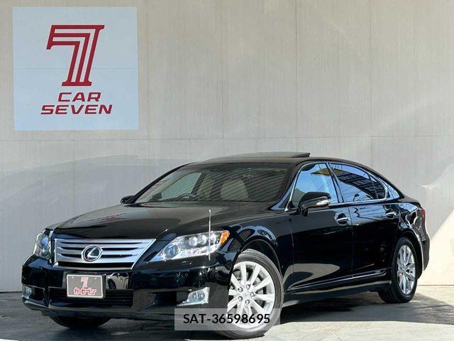 Lexus LS 2012-09 4044649-0
