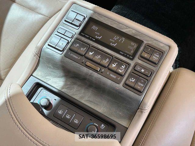 Lexus LS 2012-09 4044649-16