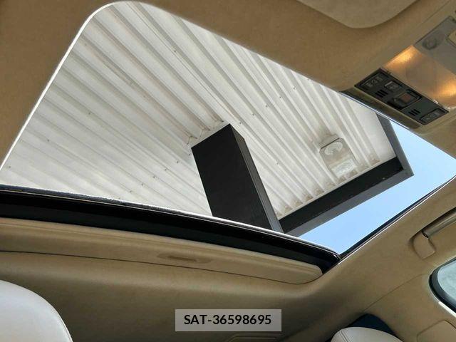 Lexus LS 2012-09 4044649-2