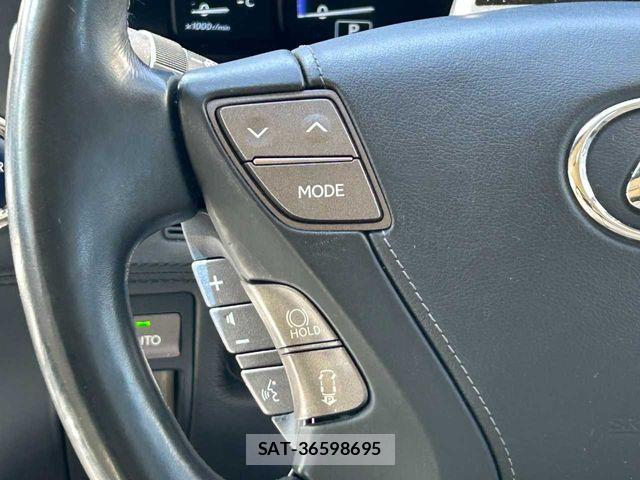 Lexus LS 2012-09 4044649-5