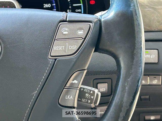Lexus LS 2012-09 4044649-6