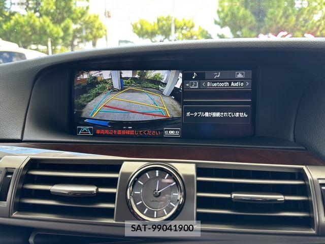 Lexus LS 2015-08 6791199-11