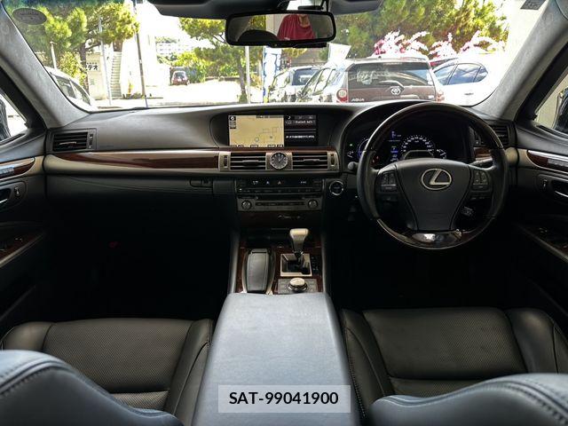 Lexus LS 2015-08 6791199-6